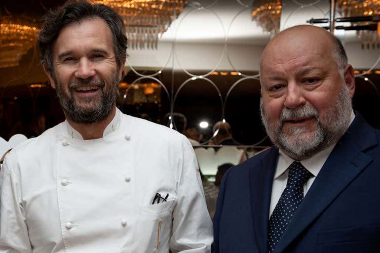 (Le bollicine di Perrier-Jou&euml;t al Fuorisalone 2019 con Visionnaire)