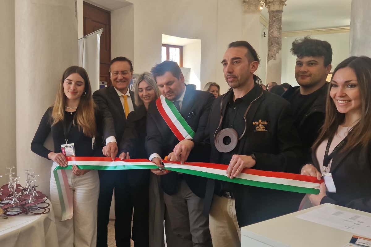 Dagli Champagne agli ancestrali: oltre tremila etichette a Bollicine in Villa