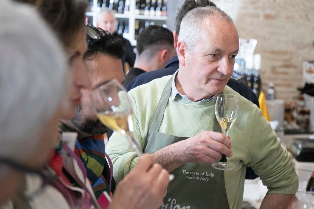 Edizione che si annuncia da record la nona di Bollicine in Villa, con oltre 3000 etichette disponibili