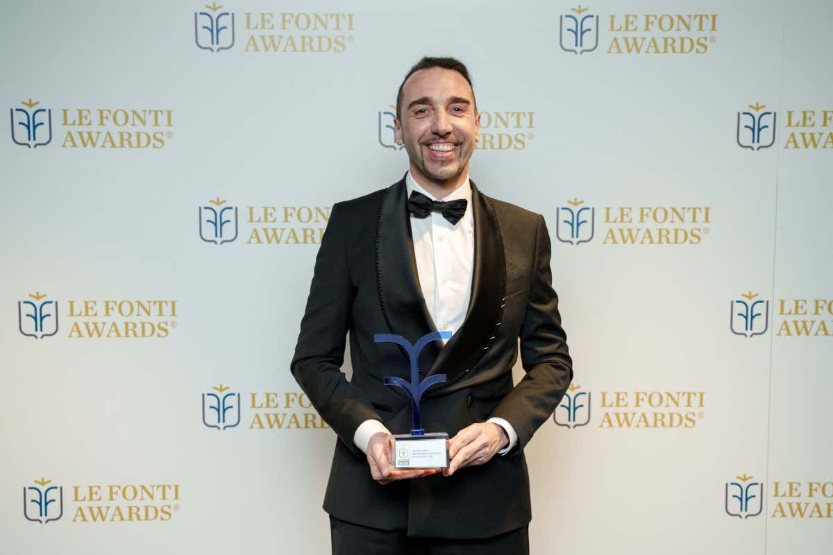 Vanni Berna, organizzatore di Bollicine in Villa, recentemente vincitore del premio ceo dell’anno per Innovazione e leadership Wine Distribution a Le Fonti Awards 2026 di Milano,
