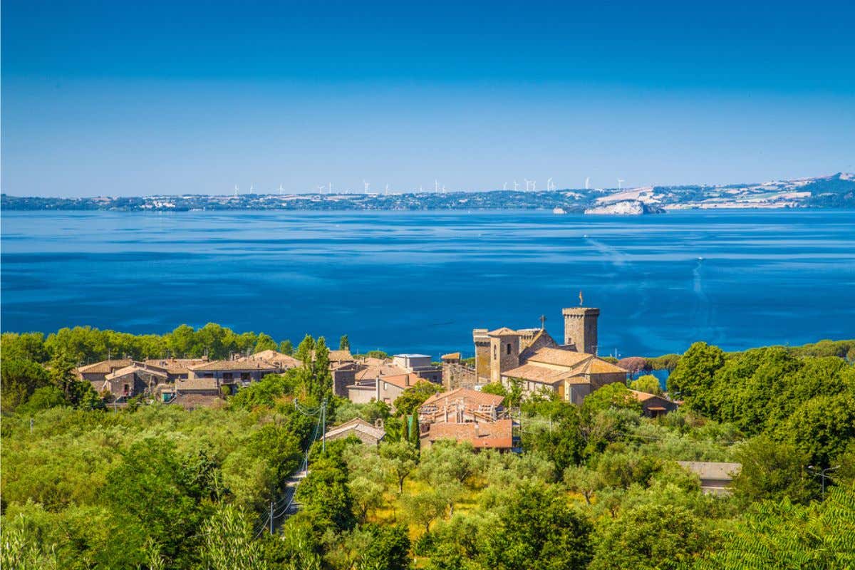Bolsena, sabato 9 settembre ultimo appuntamento con l’aperitivo in barca sul lago