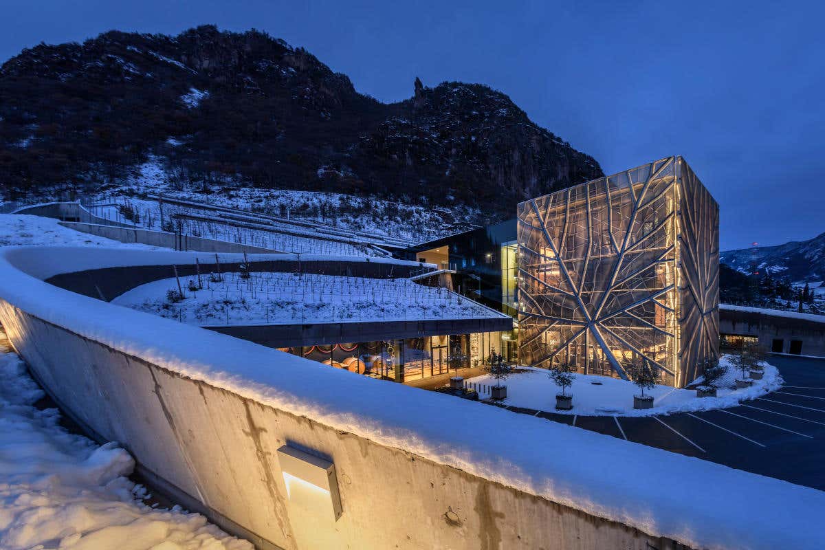 Ecco TAL, i nuovi vini top, cuvée bianco e rosso, di Cantina Bolzano