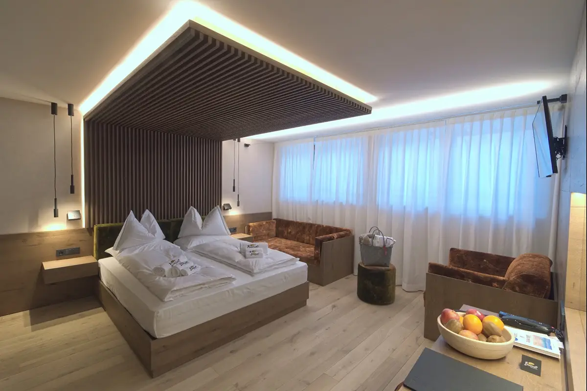 Una delle 60 stanze Il bello della neve a marzo al Bonfanti Design Hotel di Chienes