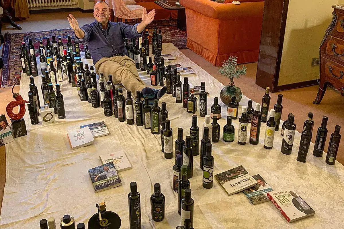 Borella in mezzo agli olii di tutta Italia Pietrasanta, torna Maestrod'olio con degustazioni e formazione