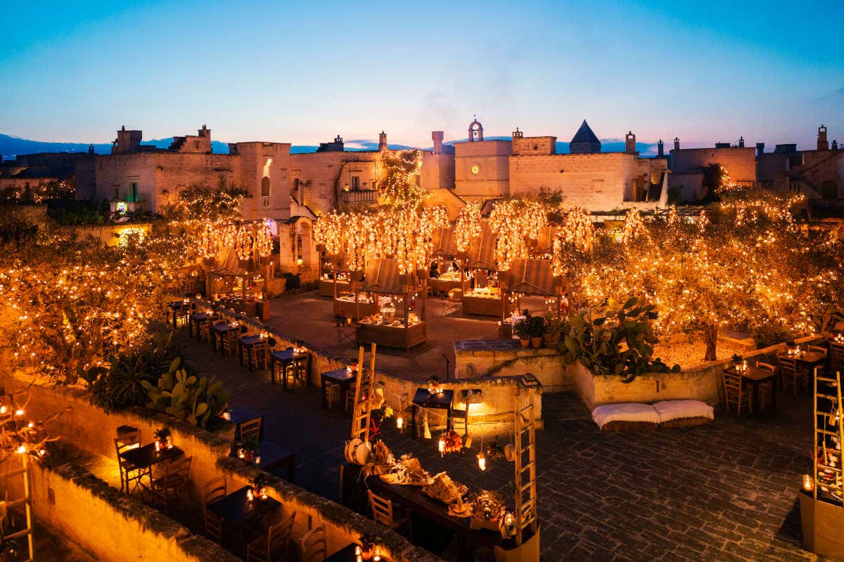 I migliori allestimenti natalizi 2024 degli hotel: Tivoli Palazzo Gaddi I migliori allestimenti natalizi 2024 degli hotel: Tivoli Palazzo Gaddi