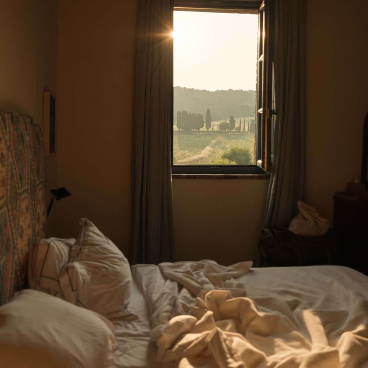 Dalle stanze di Borgo Pignano Volterra, la splendida vista sulle colline toscane