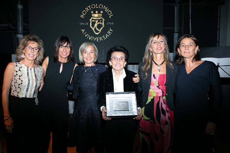 Ritratto di famiglia (I 70 anni di Bortolomiol Grande festa a Valdobbiadene)