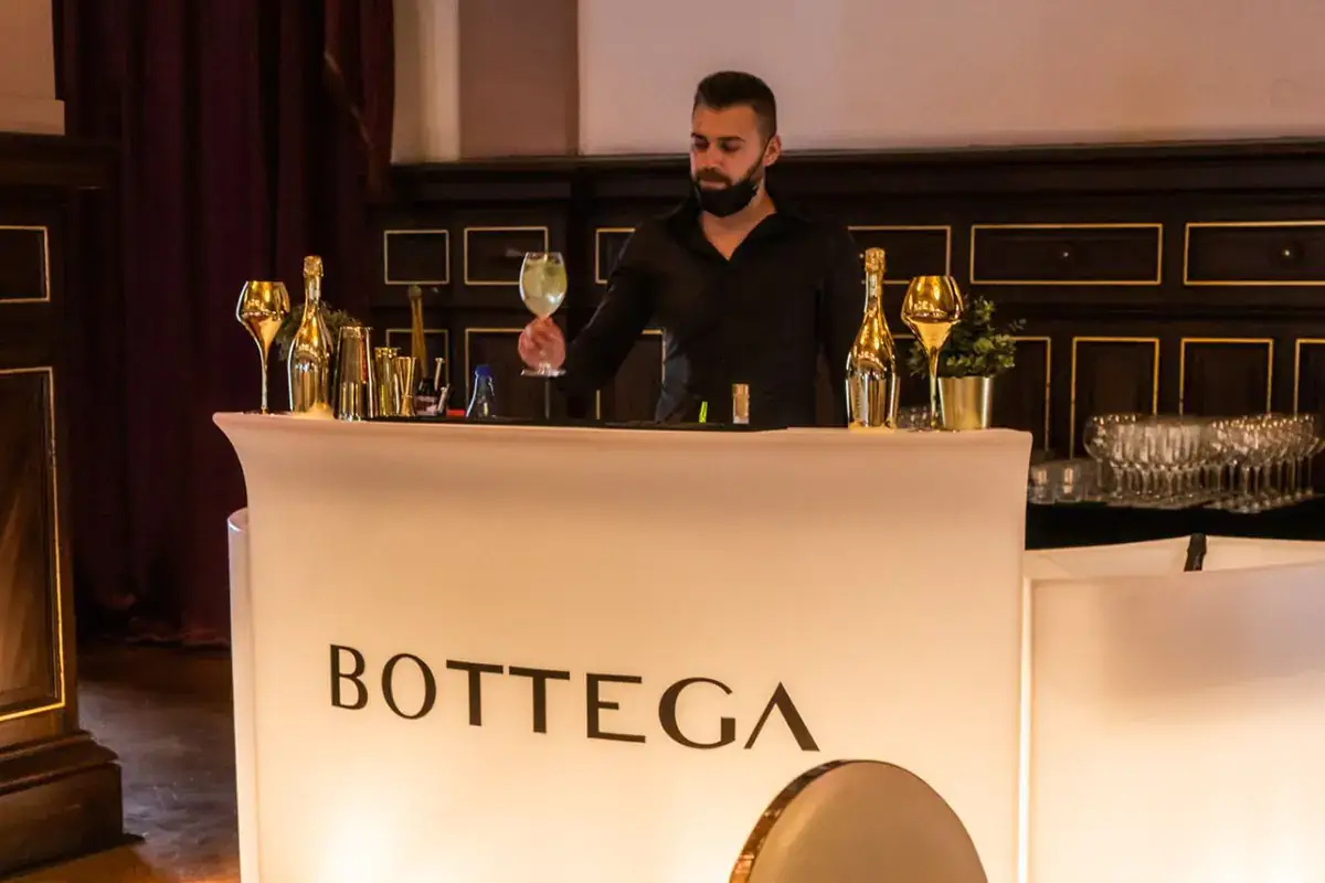il bar Bottega durante un evento del 2020 (Fonte: Linkedin) Lavoro e vaccino, Sandro Bottega: &laquo;Tocca al Governo centrale decidere come procedere&raquo;