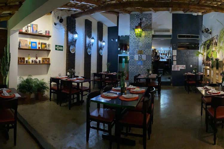 La sala del ristorante Bottega Coppola di Montes Claros (Brasile)