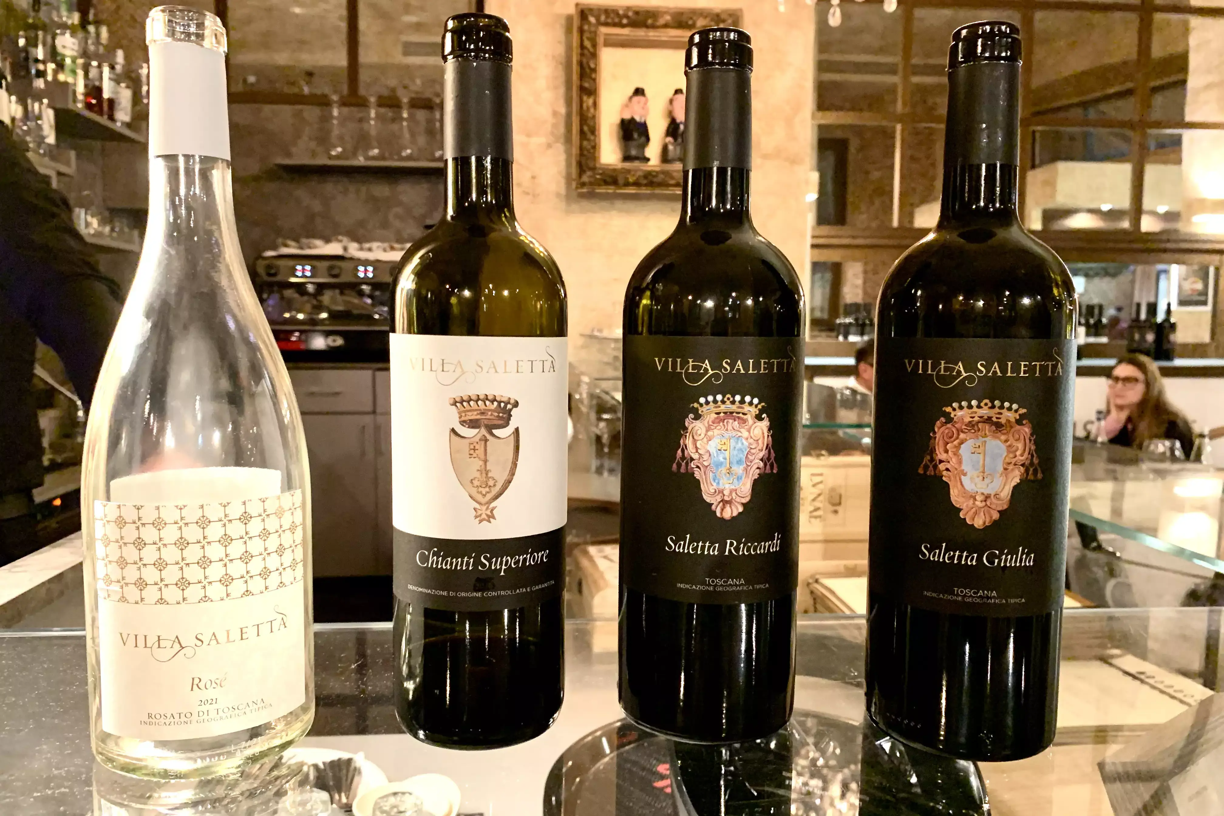 I quattro vini in degustazione Villa Saletta, un mosaico di matrice agroalimentare