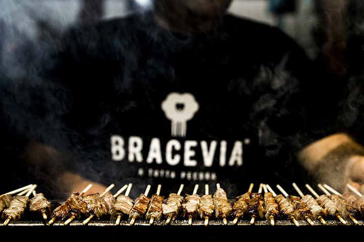 Tappa consigliata per gli amanti del piatto abruzzese - Bracevia, arrosticini a regola d’arte