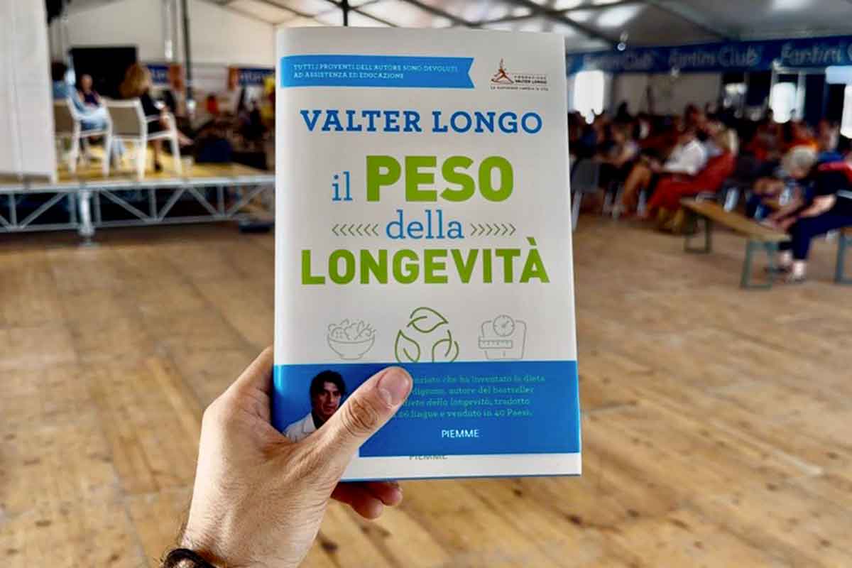 Il peso della longevità: il libro di Valter Longo per vivere più a lungo senza farmaci Il peso della longevità: il libro di Valter Longo per vivere più a lungo senza farmaci