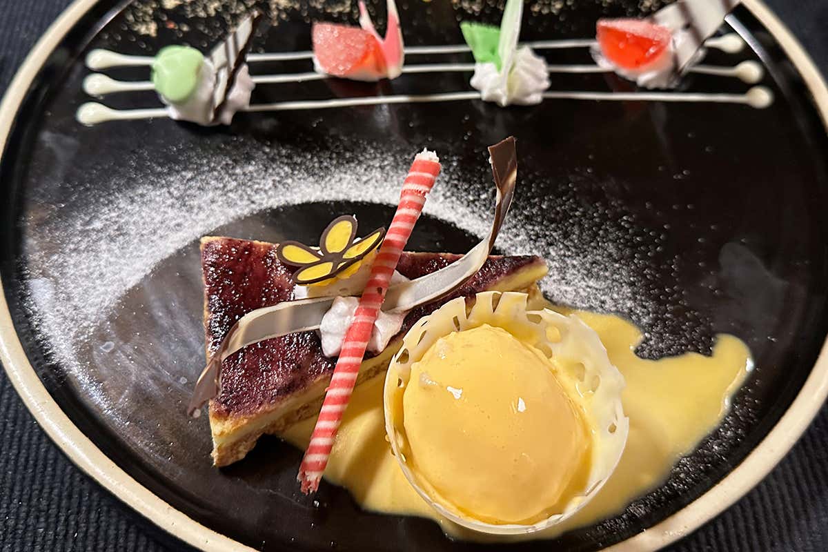 La cheescake. Accanto ai sapori tradizionali, si trova una proposta di dessert internazionali