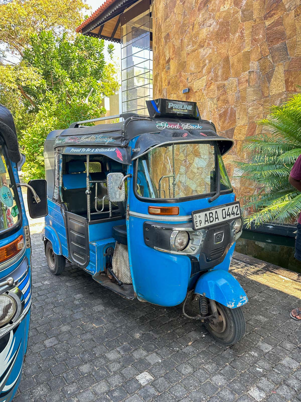 In Tuk-Tuk nel villaggio dei pescatori