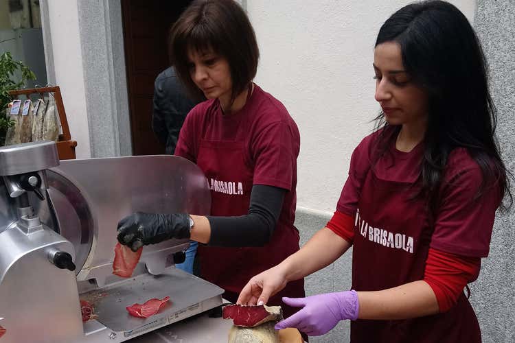 La Brisaola Di Chiavenna Fa Il Pieno Con 10mila Turisti Italia A Tavola