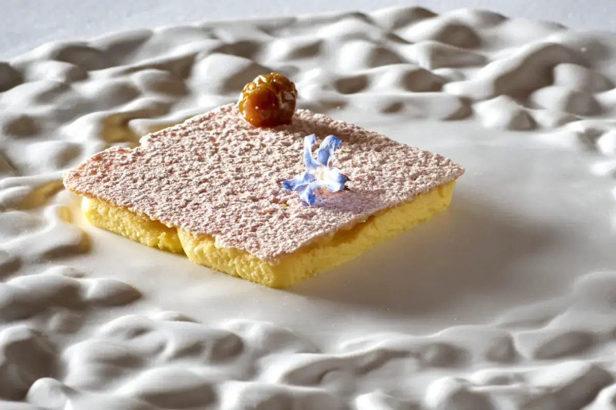 Dulcis in fundo, il brul&eacute; di Taleggio Cucina stellata ad alta quota: lo chef Davide Rangoni amplia l&rsquo;offerta