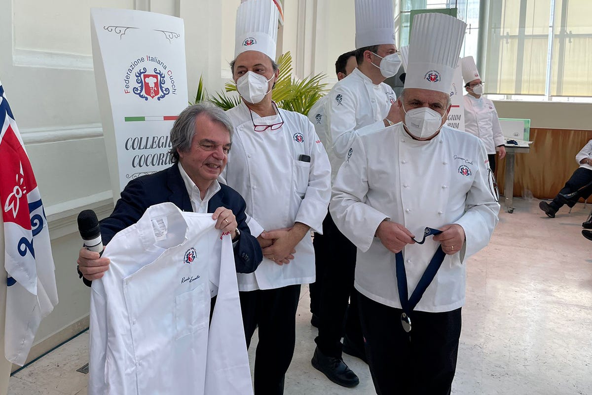 Renato Brunetta I cuochi avvicinano Conte e Salvini: tutti pronti a sostenere la ristorazione