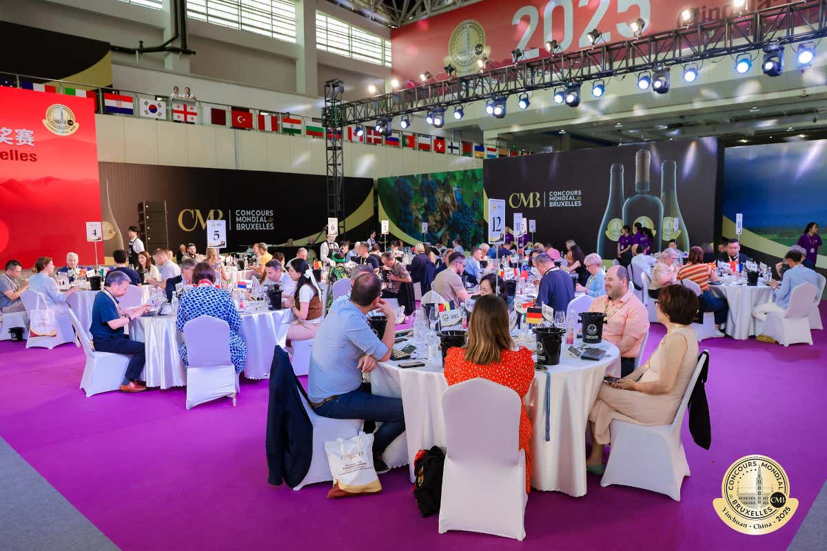 Mondial de Bruxelles, per vini bianchi e rossi l'Italia dietro solo alla Spagna Mondial de Bruxelles, per vini bianchi e rossi l'Italia dietro solo alla Spagna