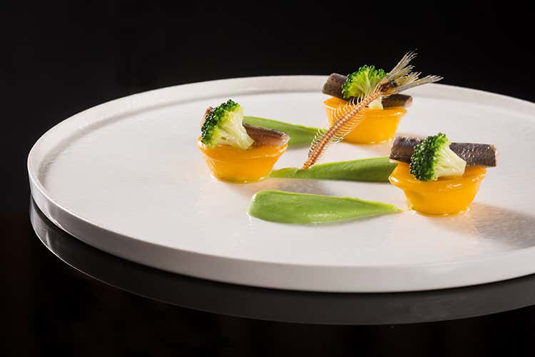  Ravioli di burrata con acciuga e crema di broccoli (Bvlgari Hotels celebra Fantin Per i 10 anni di cucina a Tokyo)