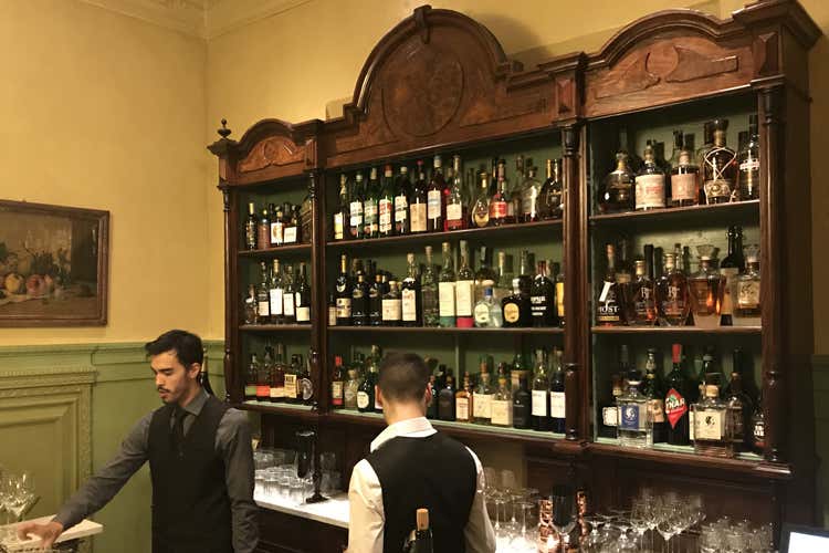 L'area bar (L'area bar e una nuova sala L'ultima fatica di Giacomo Bulleri)