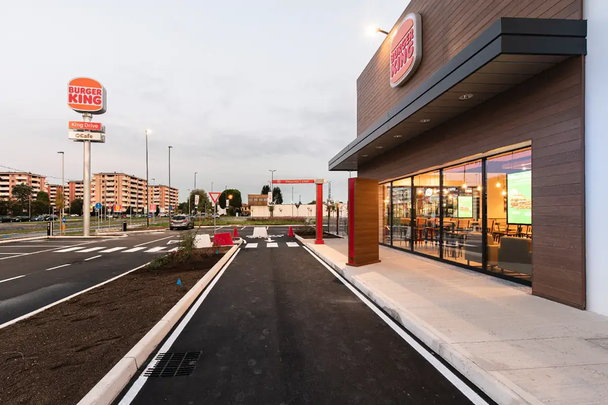 Burger King a Busto Arsizio Burger King apre a Busto Arsizio. Entro il 2021 pi&ugrave; di 10 opening