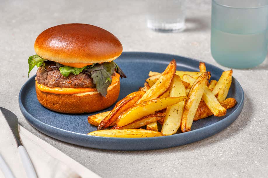 Burger orientale con patate al sesamo Il palato degli italiani &egrave; sempre pi&ugrave; curioso