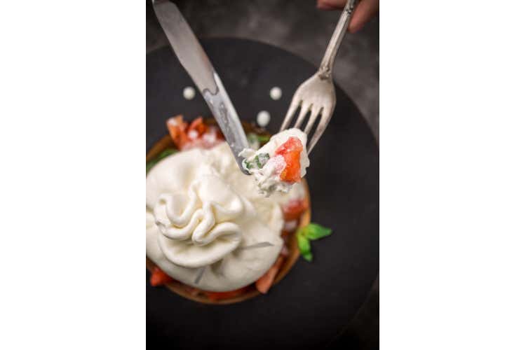 I prodotti tipici dell&rsquo;arte casearia pugliese