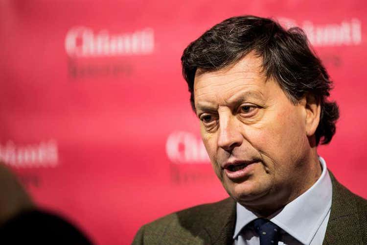 Giovanni Busi - Stop alla movida… ma anche al vino I produttori attaccano Fontana