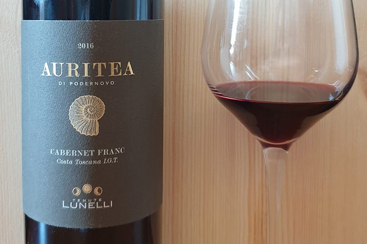 Ripartiamo dal vino Auritea 2016 Tenute Lunelli
