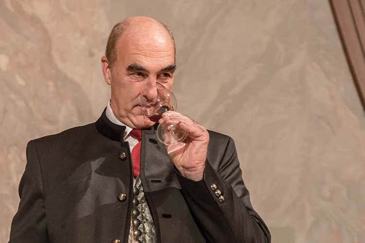 (A Vinitaly la Caccia di Helmuth KöcherIl giro del mondo in 7 vini) (A Vinitaly la Caccia di Helmuth KöcherIl giro del mondo in 7 vini)
