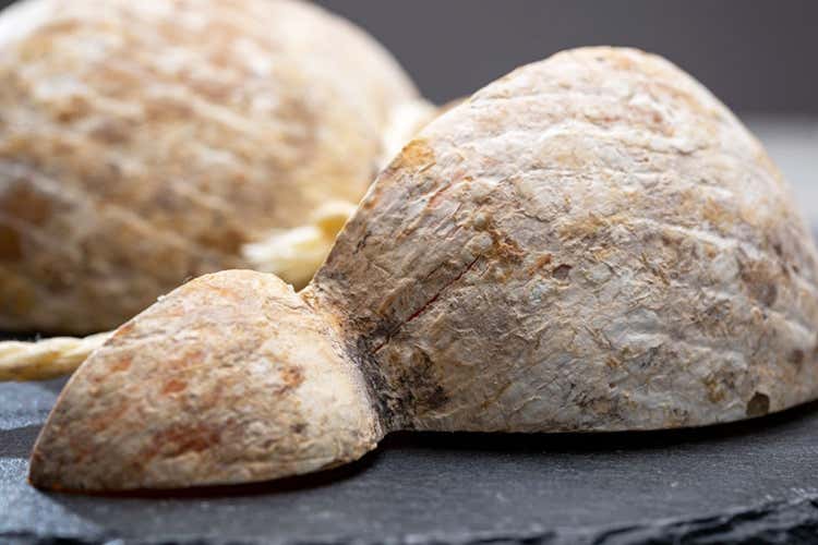 Caciocavallo Podolico del Gargano.Figlio di un mestiere antico e faticoso