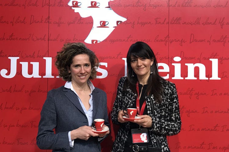 Christina Meinl e Andreea Postolache (Filiera sostenibile dalla pianta alla tazza per i caffè The Originals di Julius Meinl)
