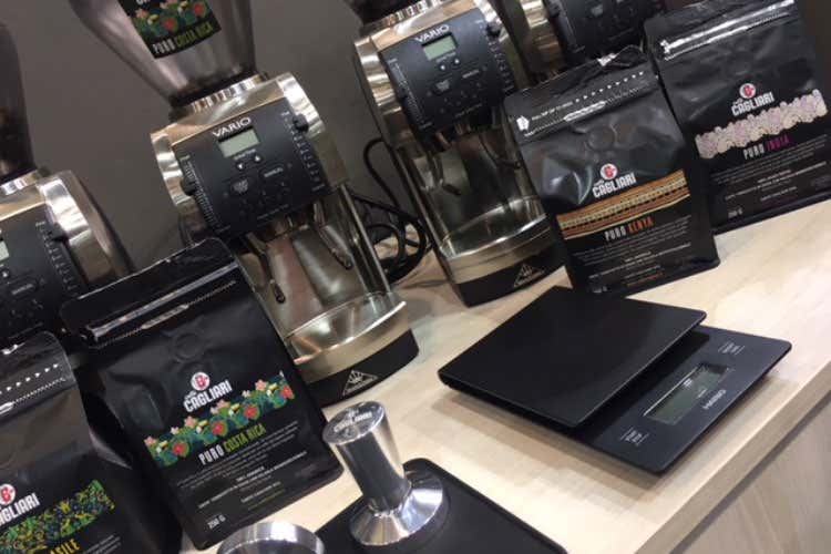 (Le monorigini di Caff&egrave; Cagliari in vetrina a Expo Riva Hotel)