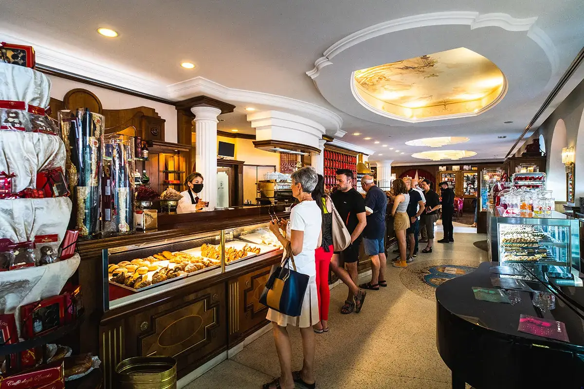 Caffè degli Specchi Alla scoperta del Friuli Venezia Giulia, dai colli fino a Trieste