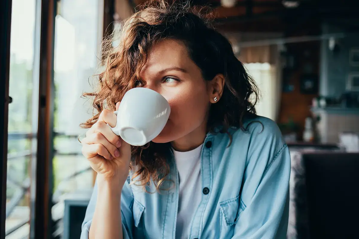 Caff&egrave;, per molti una necessit&agrave; indispensabile Caff&egrave;, rito irrinunciabile ma pericoloso. Quanto possiamo berne?