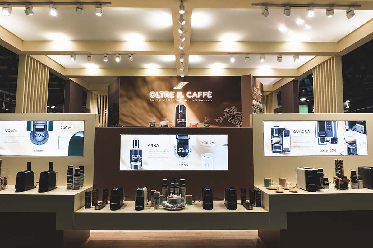 Dalle capsule compostabili alla plastica riciclata: il caffè diventa sostenibile