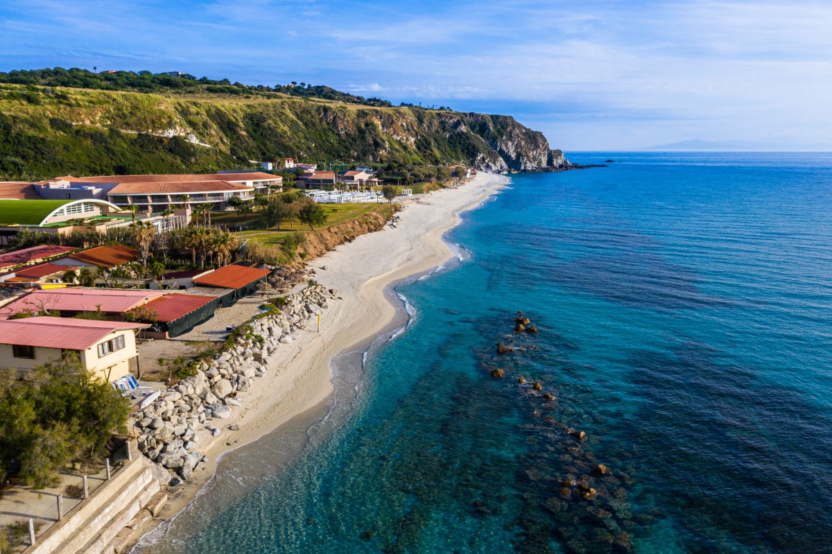 Spiaggia di Grotticelle Calabria, dal mare alla montagna un territorio tutto da scoprire