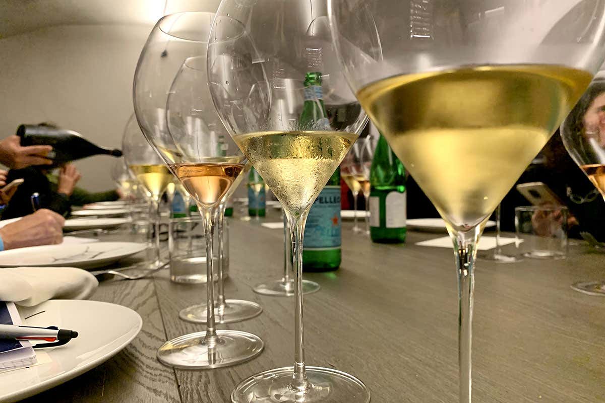 Da Confine la pizza di cucina incontra le Magnum di Veuve Clicquot