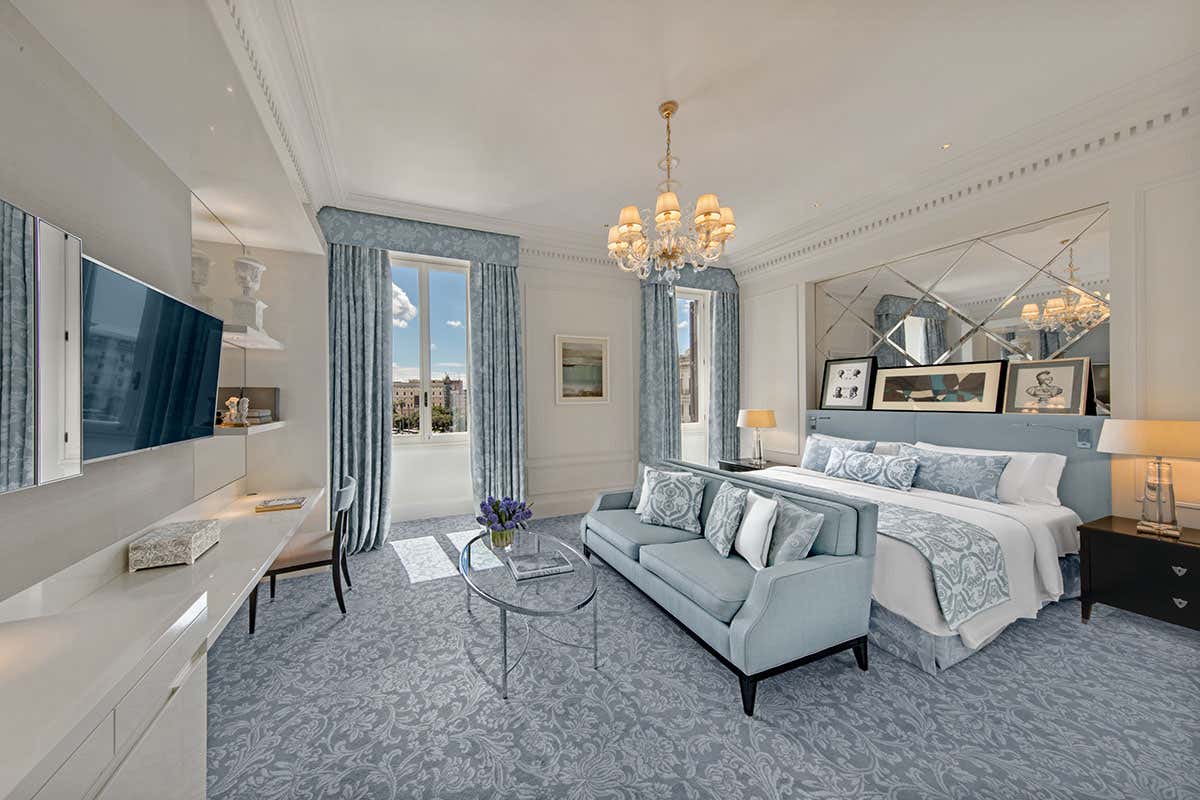 Una delle nuove camere La nuova era del St. Regis Rome tra storia, arte e progresso Una delle nuove camere La nuova era del St. Regis Rome tra storia, arte e progresso