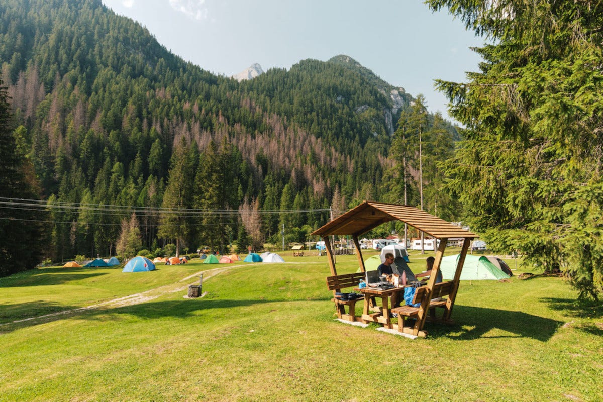 Camping Marmolada Malga Ciapela: relax e avventura con vista sulle Dolomiti