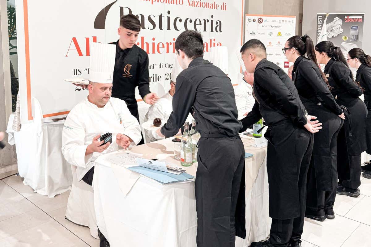 Ventidue scuole alberghiere in gara a Catania per il campionato di pasticceria Ventidue scuole alberghiere in gara a Catania per il campionato di pasticceria