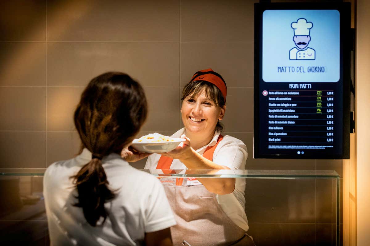 Le verdure “brutte” arrivano in mensa: il progetto che cambia le regole