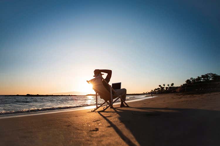 Le Isole Canarie copriranno tutte le spese di viaggio e di co-living e co-working Smart working alle Canarie? Si cerca il candidato perfetto