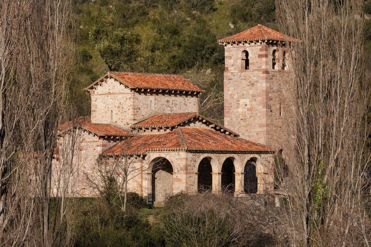 Cantabria, Cammino Lebaniego - Chiesa di Santa Maria De Lebena (foto Fundación Camino Lebaniego) Cantabria da vivere in pellegrinaggio nell'Anno Santo Lebaniego