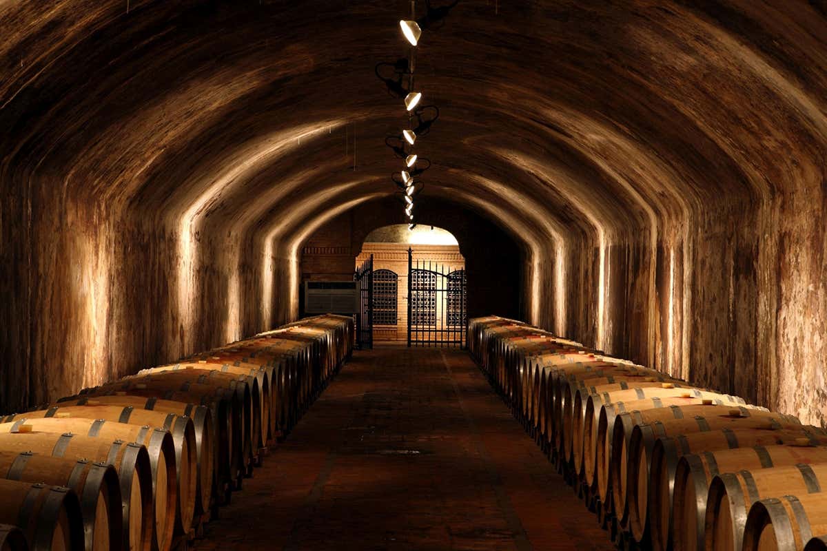 La cantina bunker Castello di Spessa: soggiorni romantici nel maniero amato da Casanova