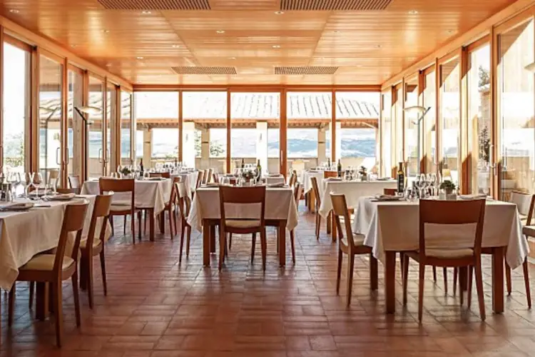 La sala da pranzo Soggiorno da sogno in Maremma alla Tenuta Montecucco