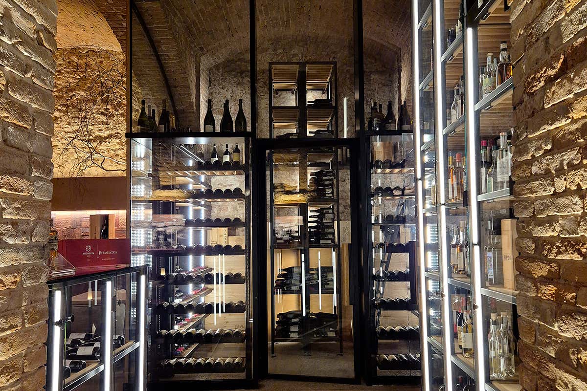 Iris Verona: come nasce una cucina Michelin libera dalle mode Iris Verona: come nasce una cucina Michelin libera dalle mode