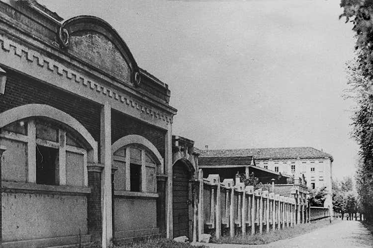 Foto d'epoca delle Cantine Pio Cesare Come &egrave; nata Ferrero? Viaggio nei luoghi dell&rsquo;Alba operosa
