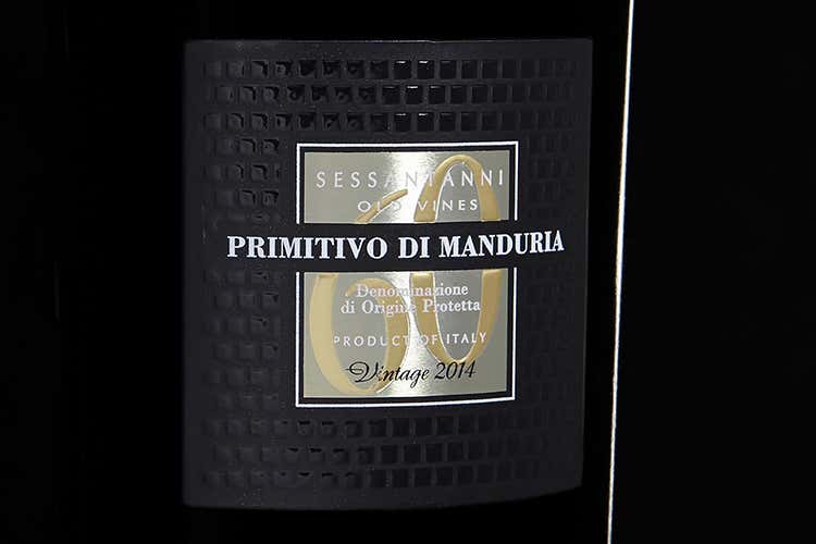 (I wine lovers di tutto il mondo apprezzano San Marzano) (I wine lovers di tutto il mondo apprezzano San Marzano)