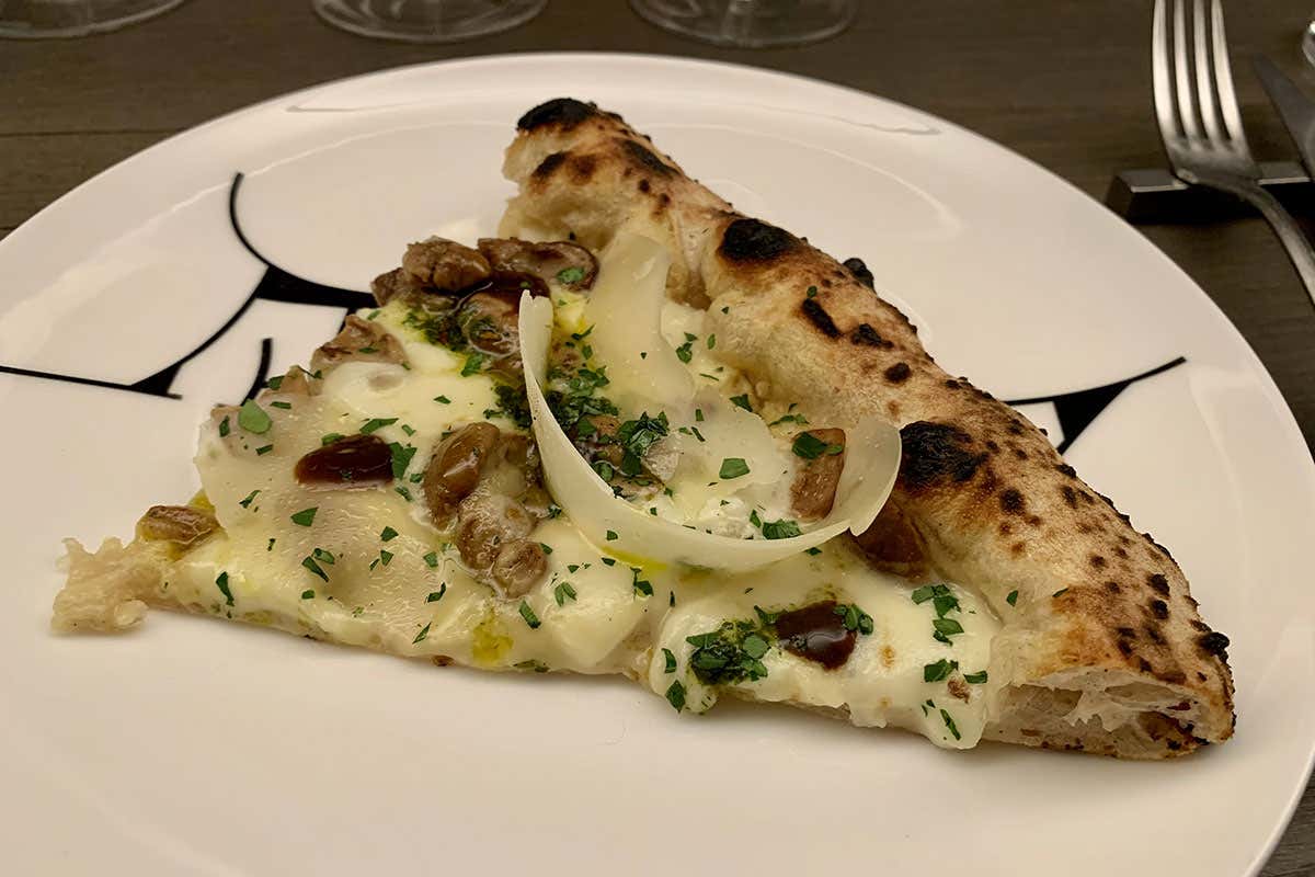 Da Confine la pizza di cucina incontra le Magnum di Veuve Clicquot